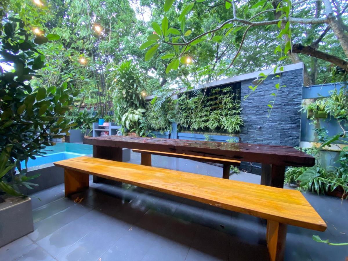 Oneriimba Private Pool & Garden Residence Джохор-Бару Экстерьер фото
